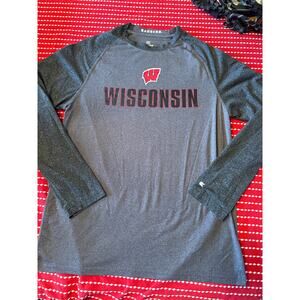 UNIVERSITY OF WISCONSIN BADGERS long sleeve shirt size L LARGE